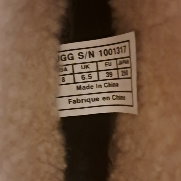 UGG Carnegie Studded Leather Shearling Boots - Picture 12 of 13